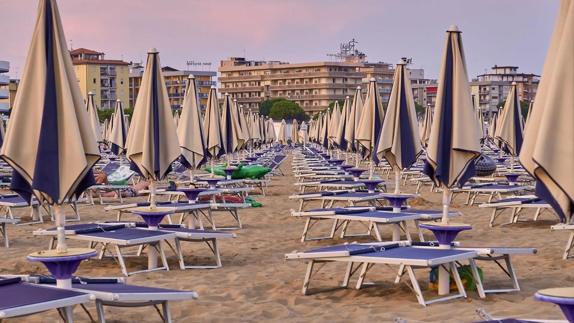 Spacious Apartment With Sea View And Large Terrace Bibione
