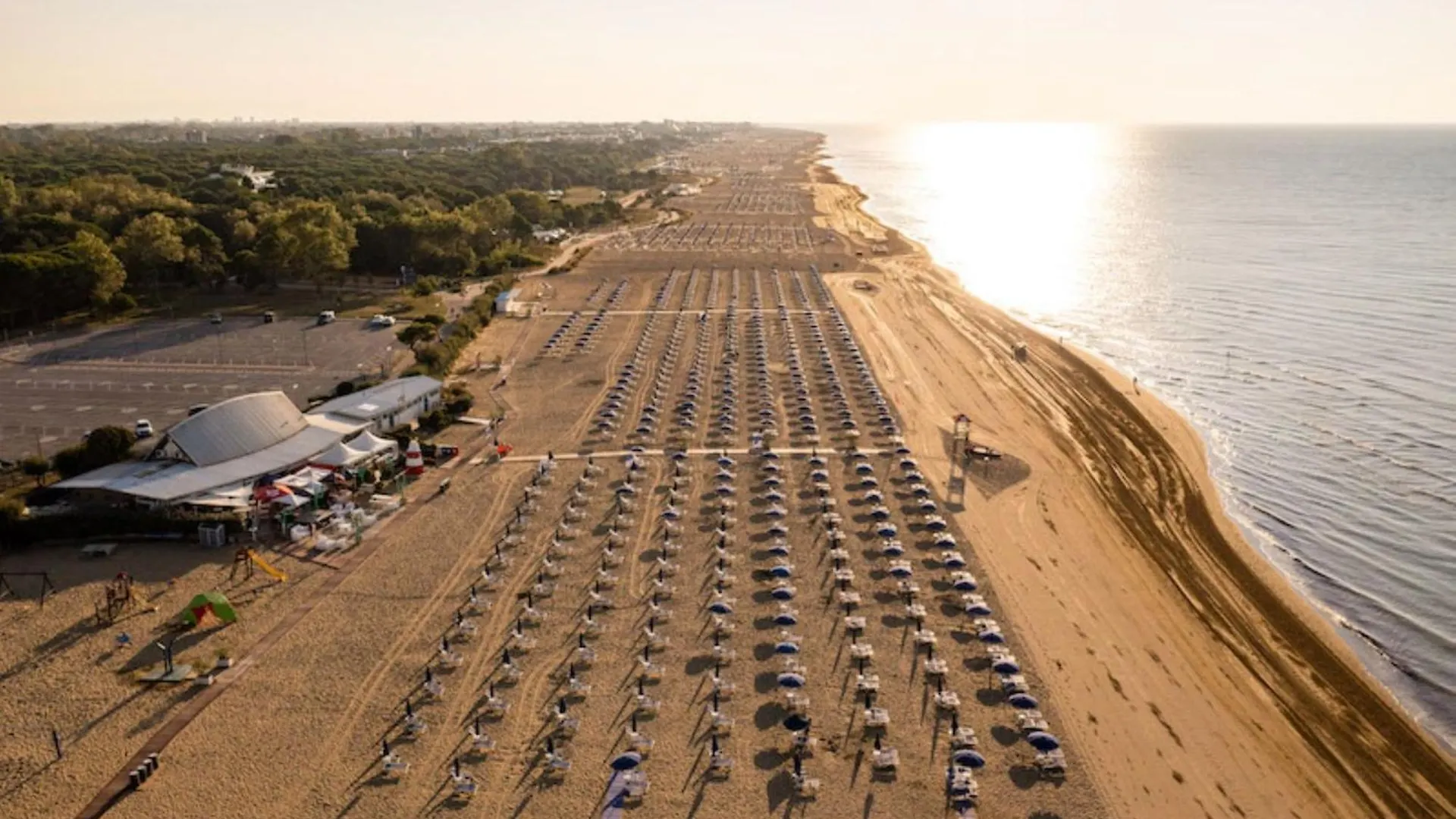 Spacious Apartment With Sea View And Large Terrace Bibione